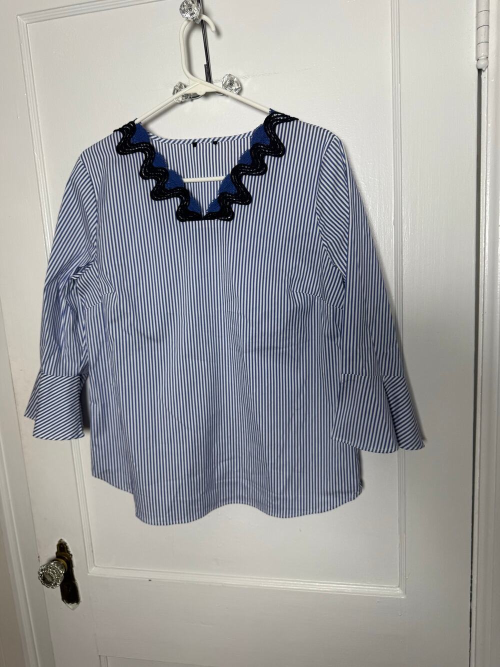 Talbots Blue White Pinstripe Blouse Medium Scallop Embroidered Preppy Coastal